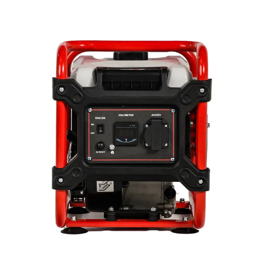 Voorzijde van de Invergi BS1500i inverter aggregaat met bedieningspaneel en stopcontact